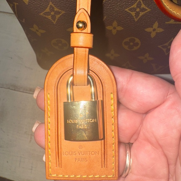 Louis Vuitton Grand Palais - Picture 6 of 7